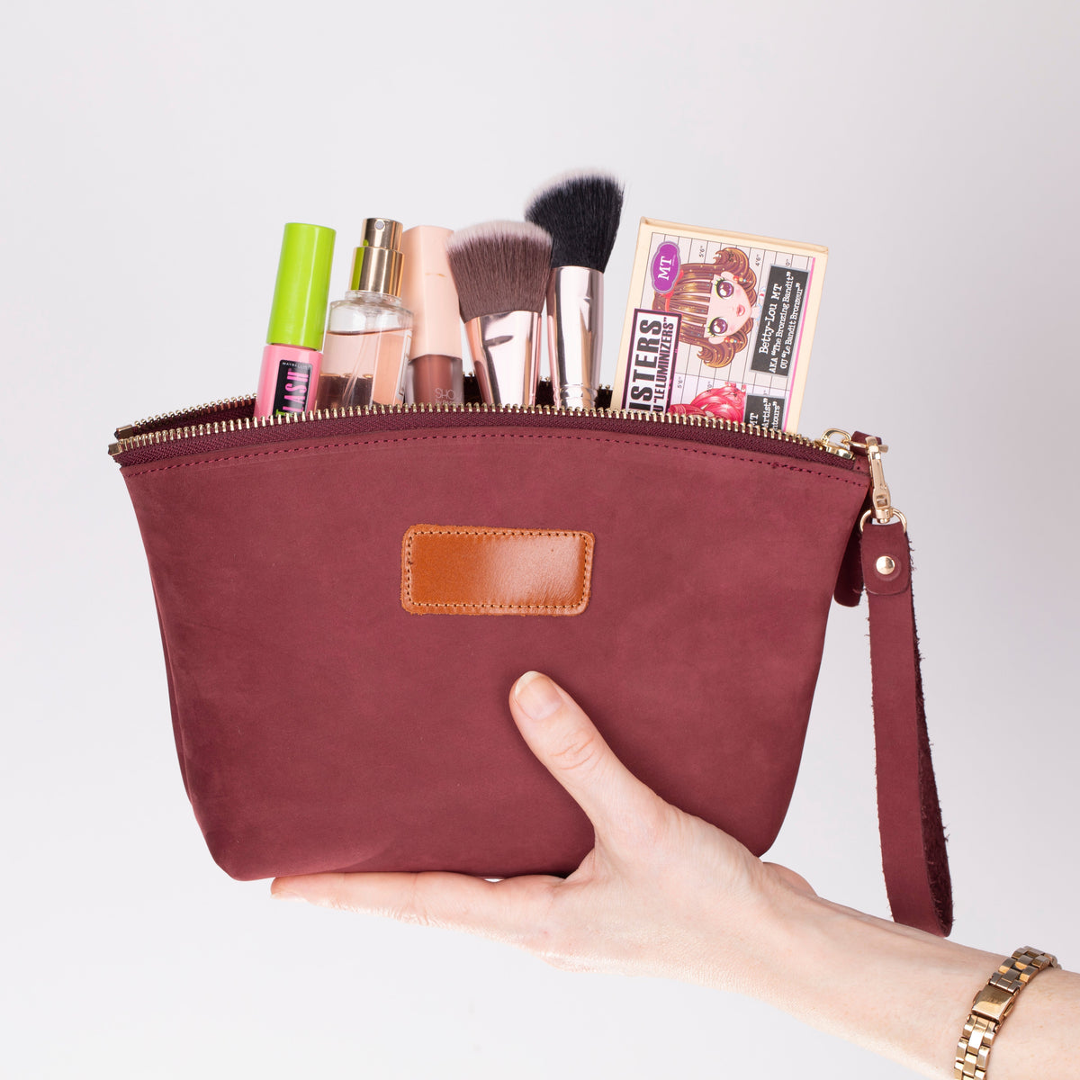 Avondale Premium Genuine Leather Travel Makeup Bag & Dopp Kit – Multi-Functional Cosmetic Organizer for Men & Women
