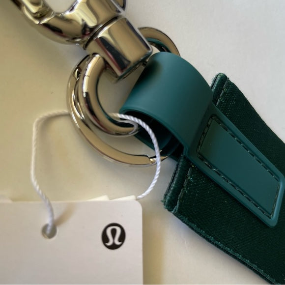 Never Lost Keychain - Green Jesper